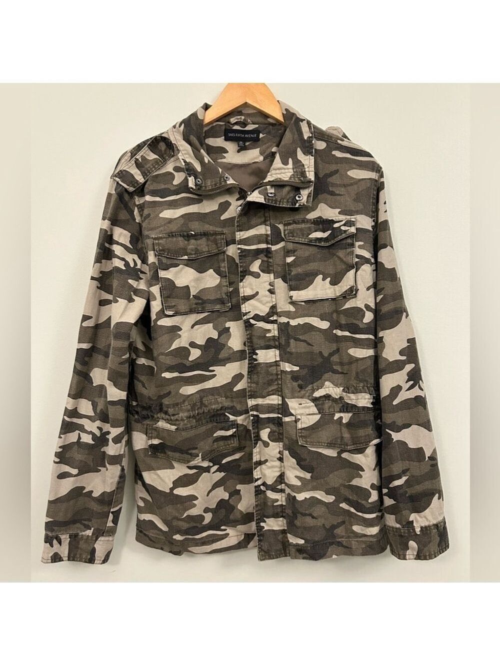 Saks Fifth Avenue Camo Zip Up Jacket Medium